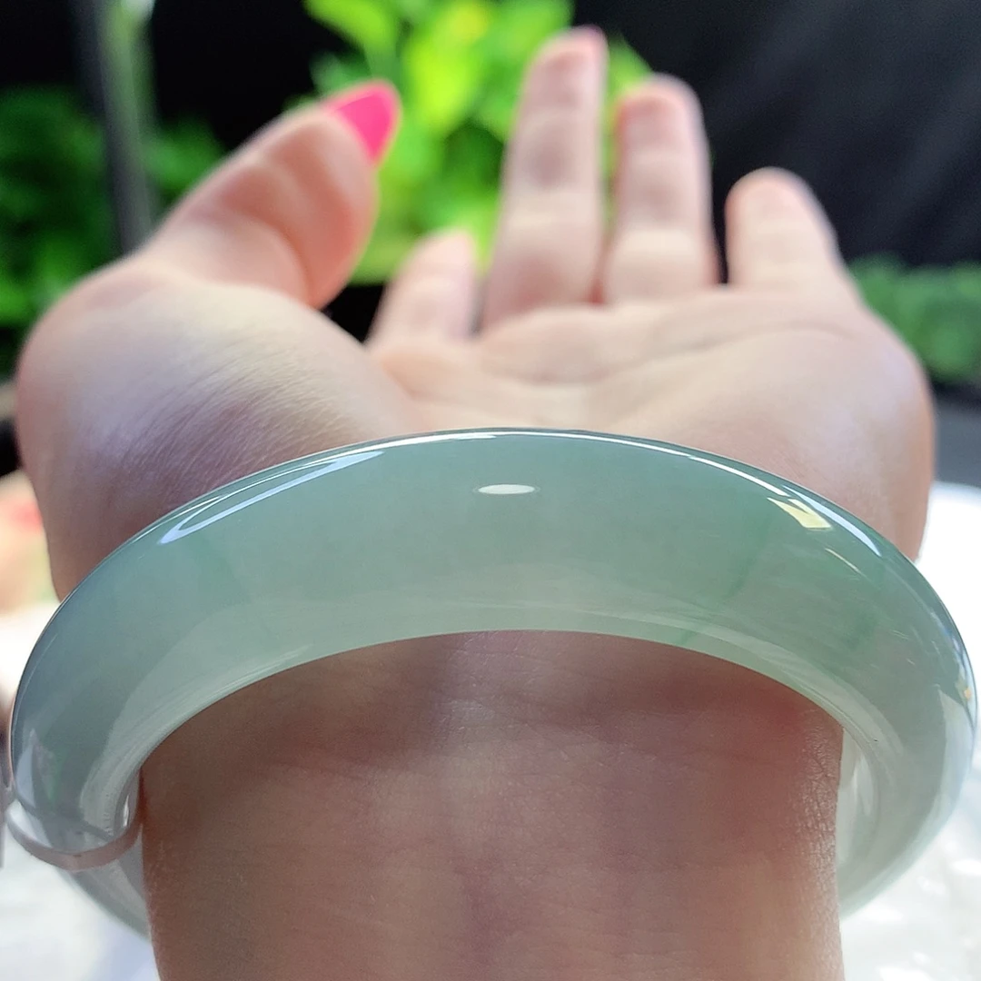 未镶嵌手镯翡翠天然A货翡翠54-55出水芙蓉底金丝绿 知性