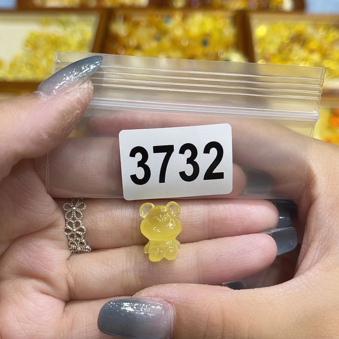 琥珀颈饰未镶嵌蜜蜡