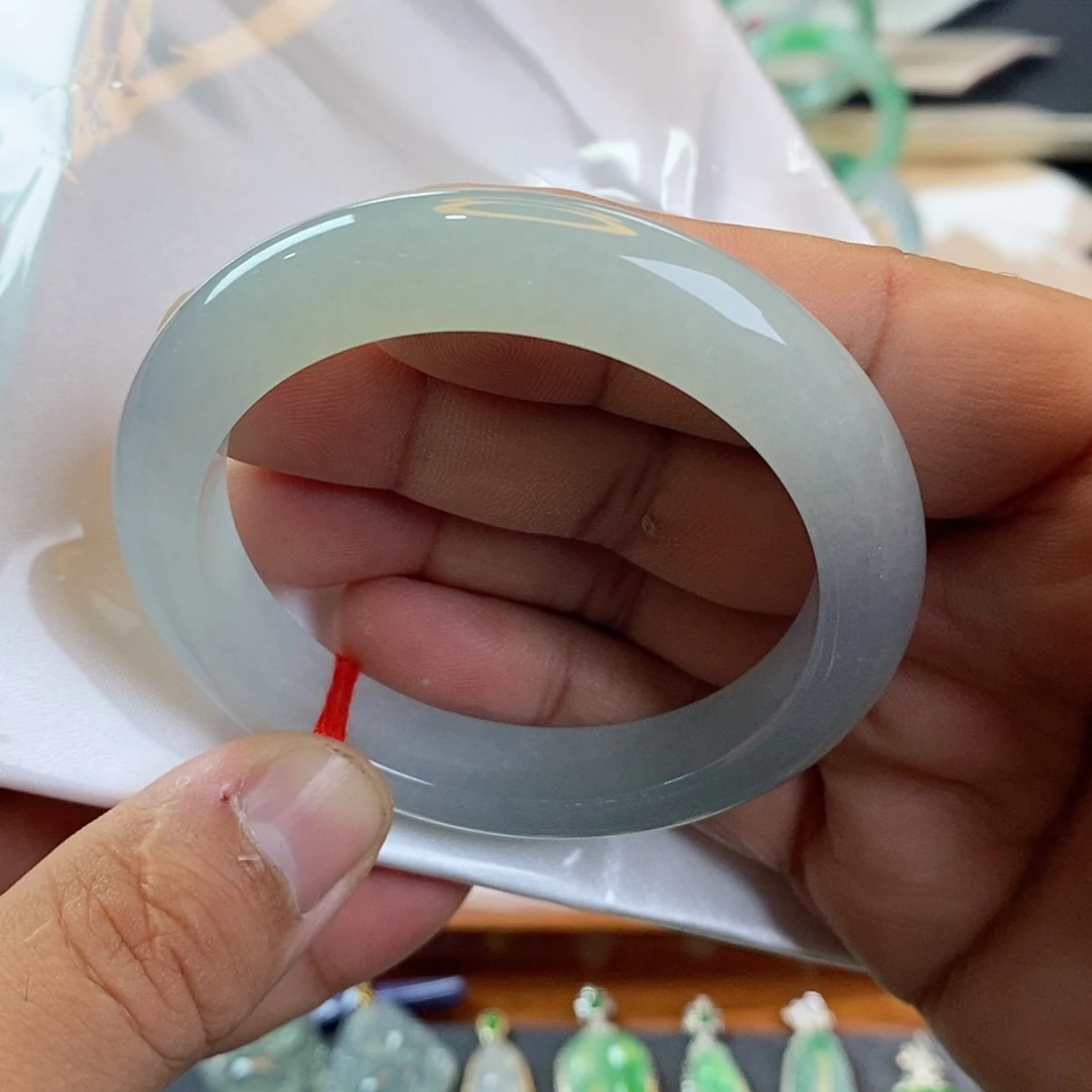 【闪购商品】未镶嵌手镯翡翠