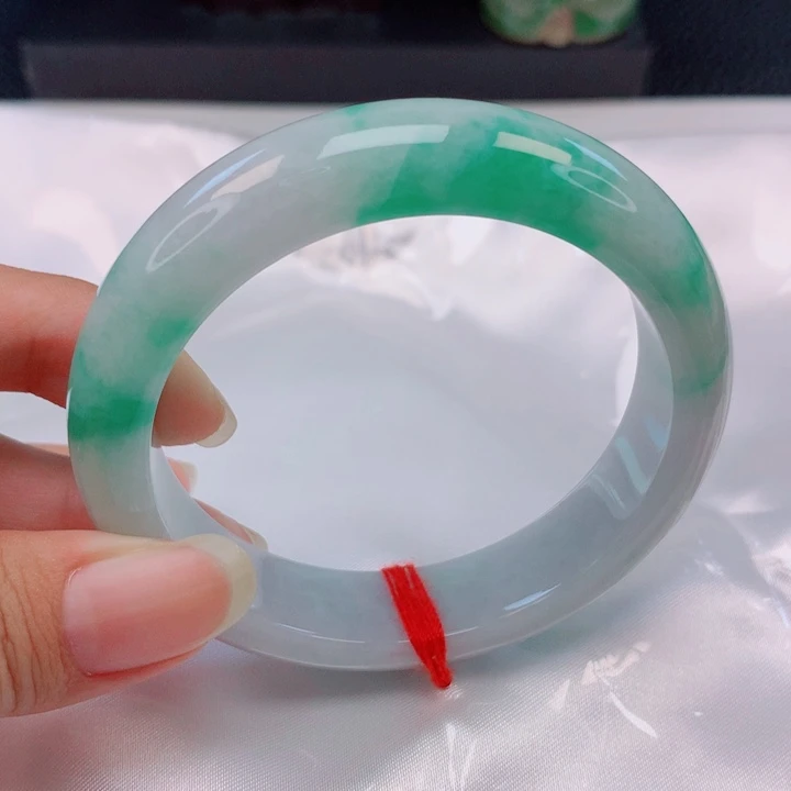 翡翠未镶嵌手镯55圈