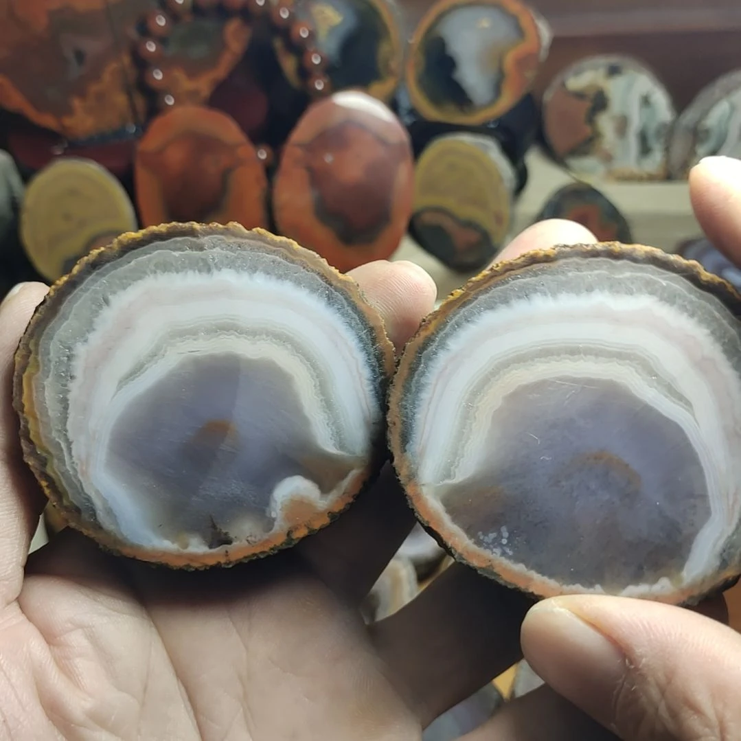 石材战国红摆件白瓷