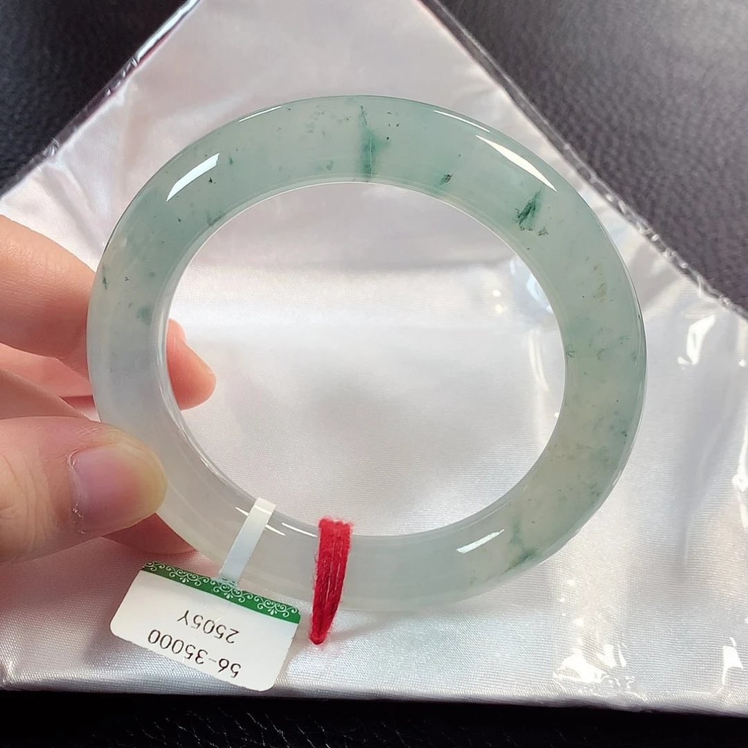 翡翠手镯未镶嵌缅甸天然翡翠手镯56圈口