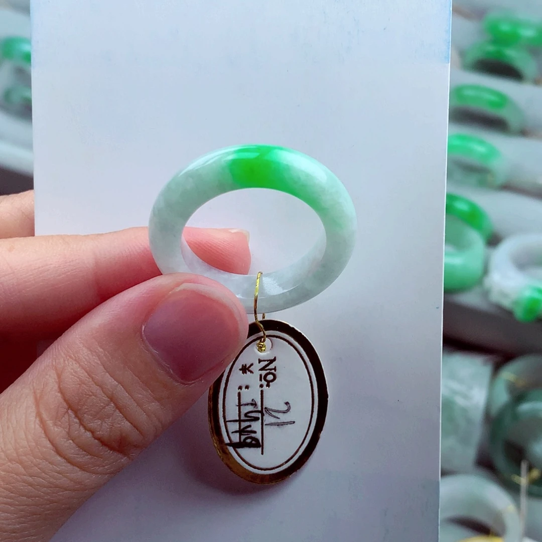 翡翠未镶嵌戒指21号