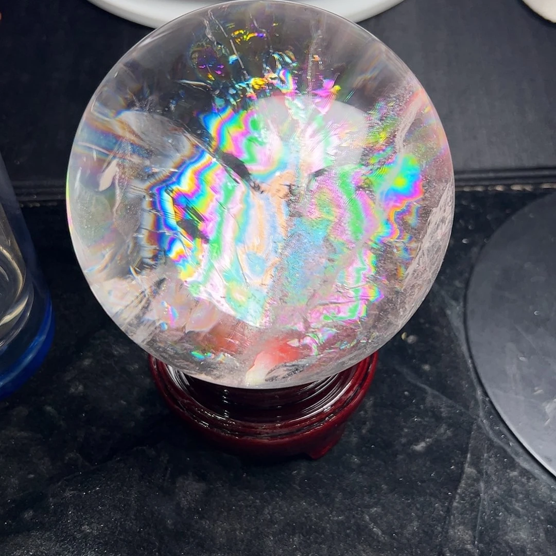 乐***吖水晶未镶嵌珠宝半成品