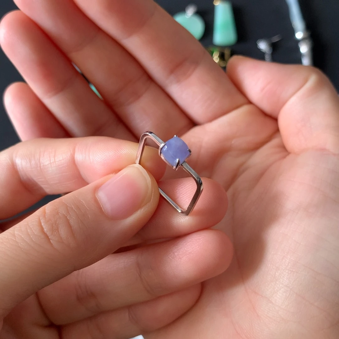 翡翠未镶嵌戒指戒指