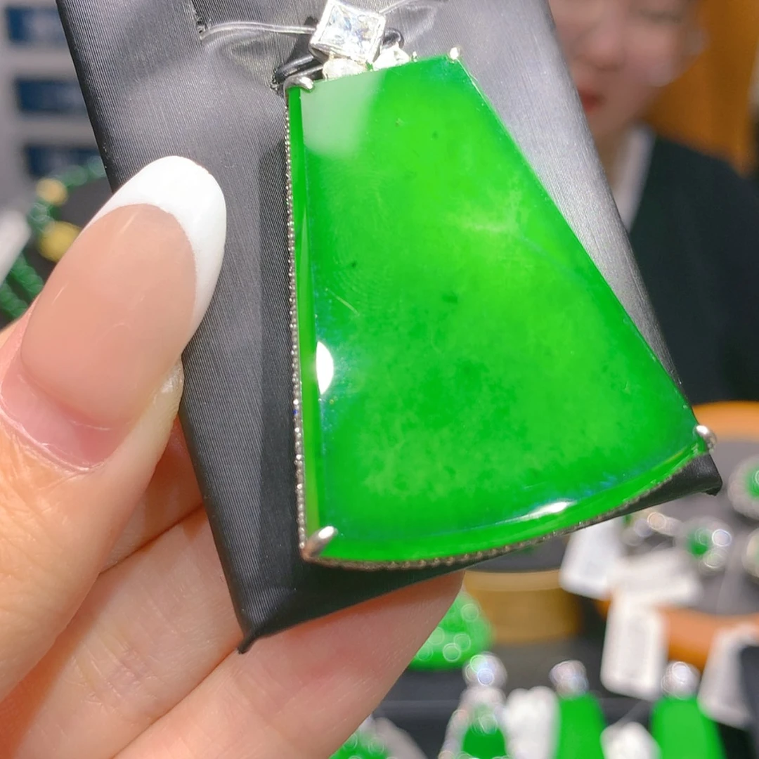【闪购商品】颈饰银S925镶嵌翡翠3柒姐