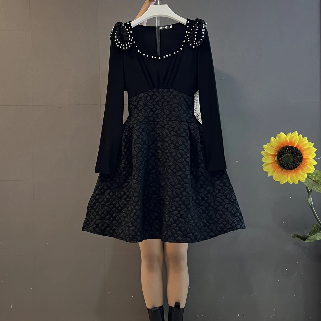 秋季新款法式重工钉珠提花拼接收腰显瘦洋气连衣裙