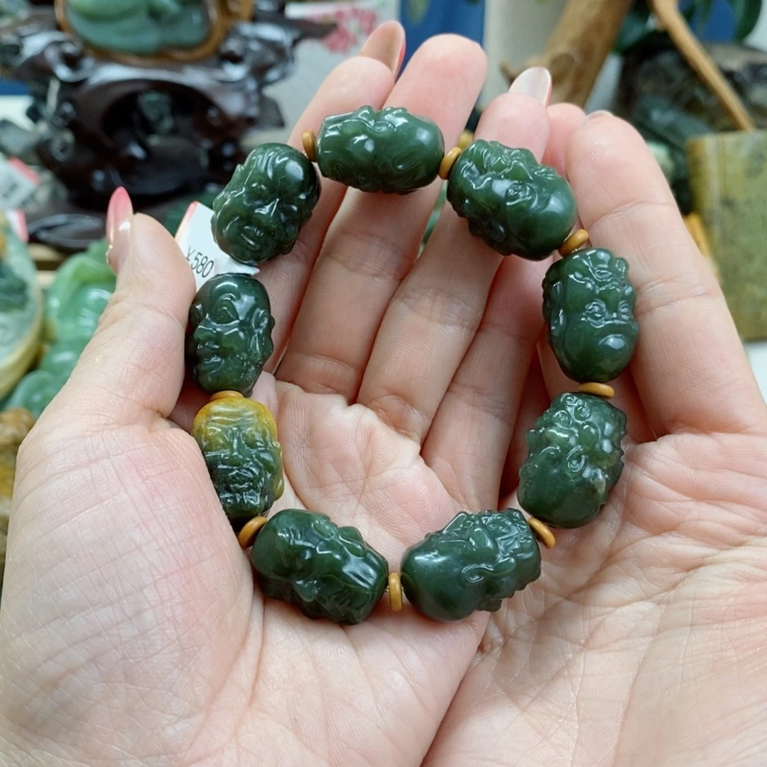 透闪石质玉手链未镶嵌漠**踪