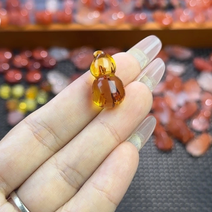 南红玛瑙未镶嵌珠宝半成品葫芦