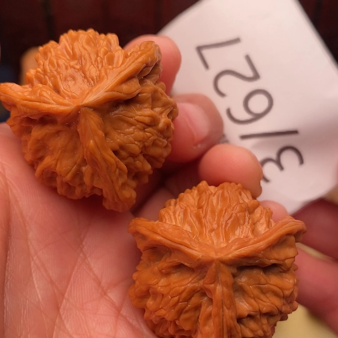 把件文玩核桃35盘山三棱