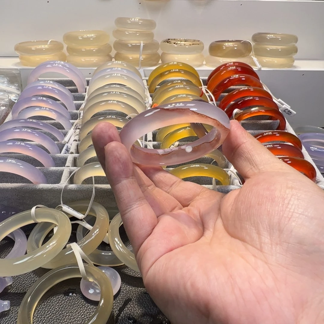 葡***皮玛瑙/玉髓未镶嵌手镯