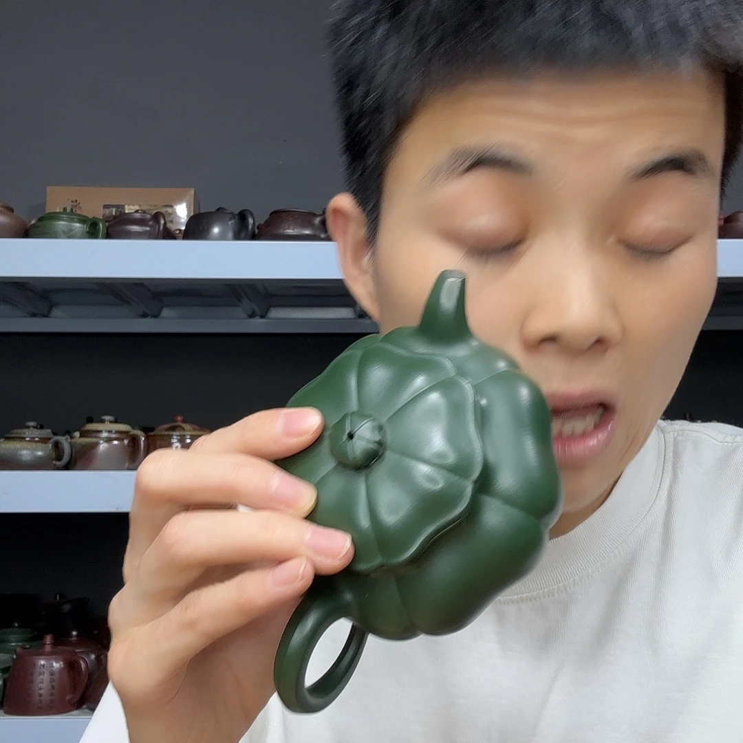 茶壶底槽青民间手艺人全手工制作