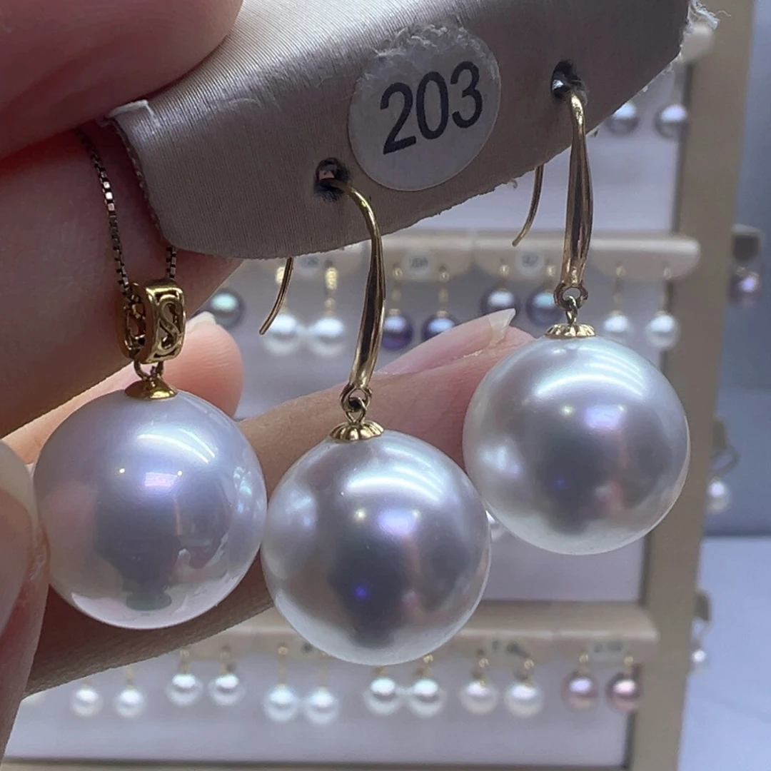 淡水珍珠18K金镶嵌吊坠(赠链)