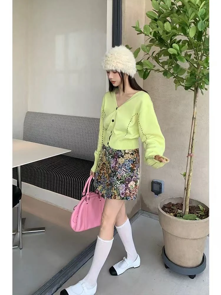 1899 GZE2复古碎花半身裙女秋冬高腰设计感a字短裙