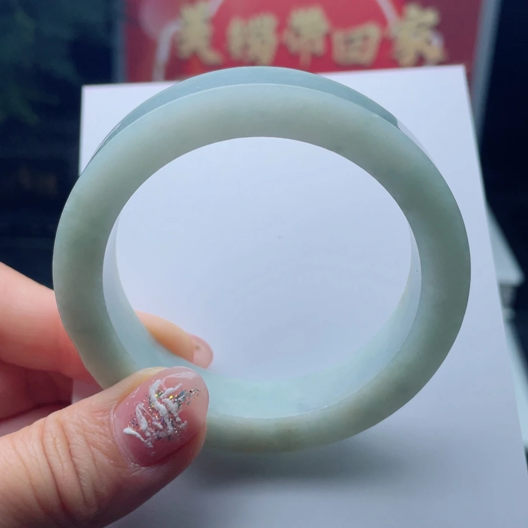 定制翡翠未镶嵌正圈手镯