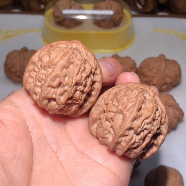 把件文玩核桃39三角白