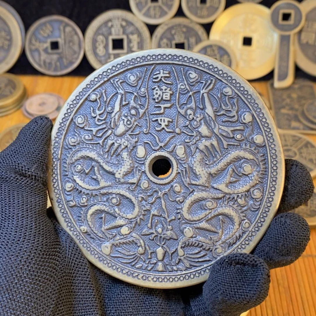 一***光翻砂工艺作品现代