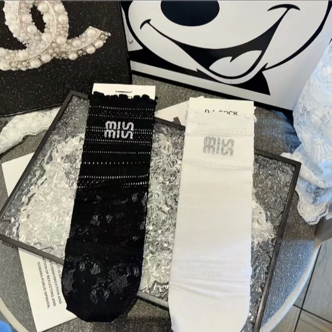 欧货夏季薄款纯色饰品中筒袜子女蕾丝镂空烫钻字母潮袜百搭堆堆袜