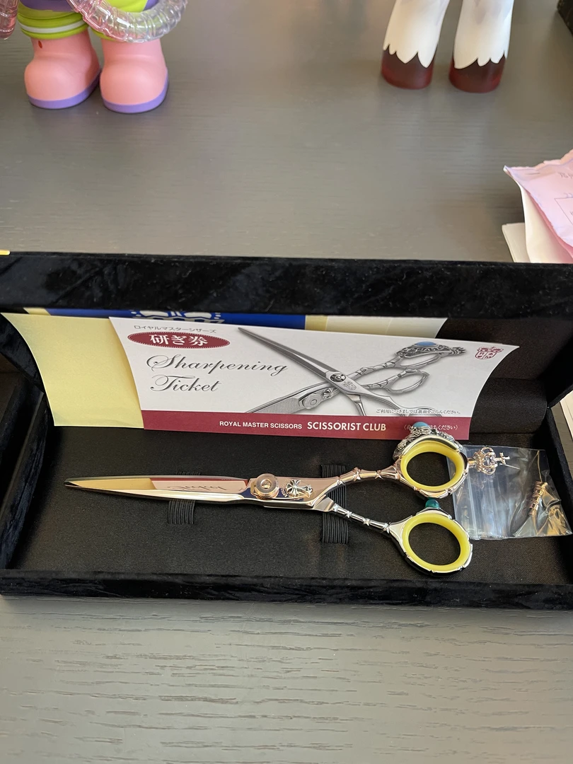 Y.日本皇家明星剪刀