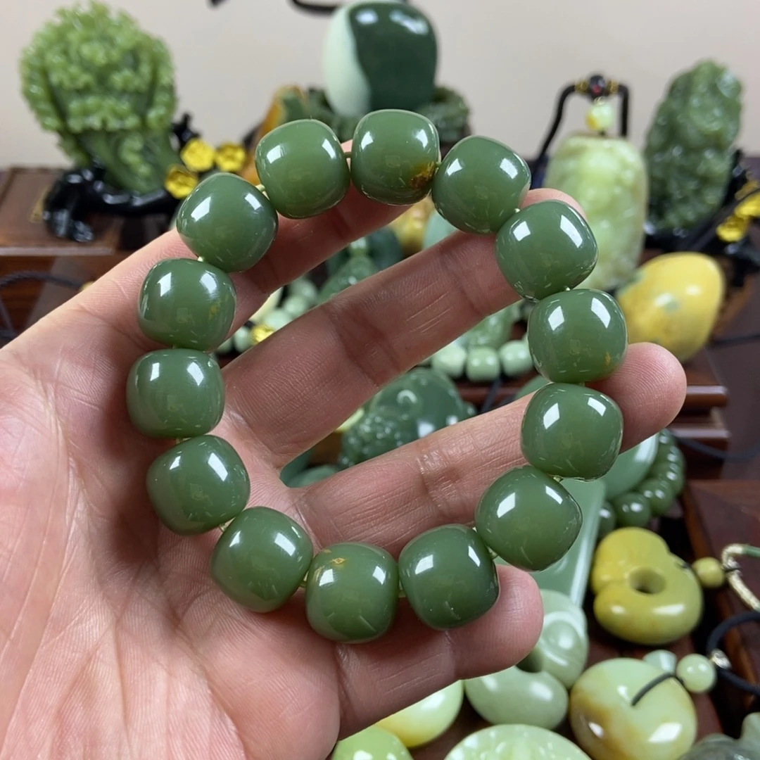 岫岩河磨玉（透闪石质玉）未镶嵌珠宝奇石