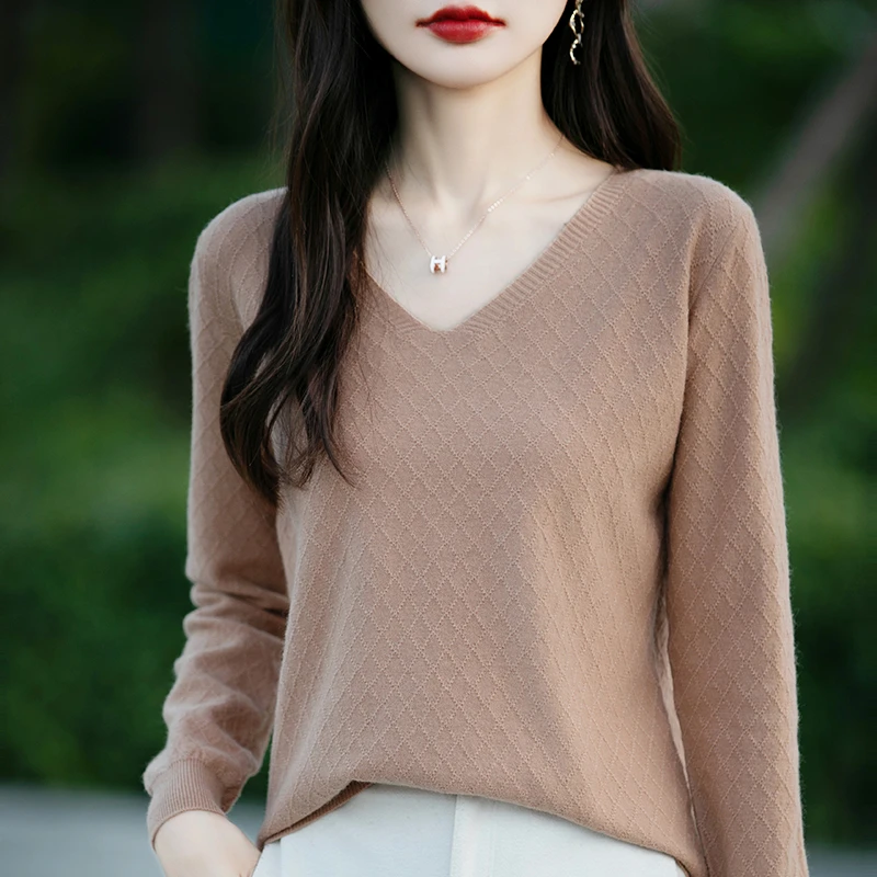 哥弟阿玛施官方新款菱形V领针织衫秋季纯色简约百搭宽松长袖上衣
