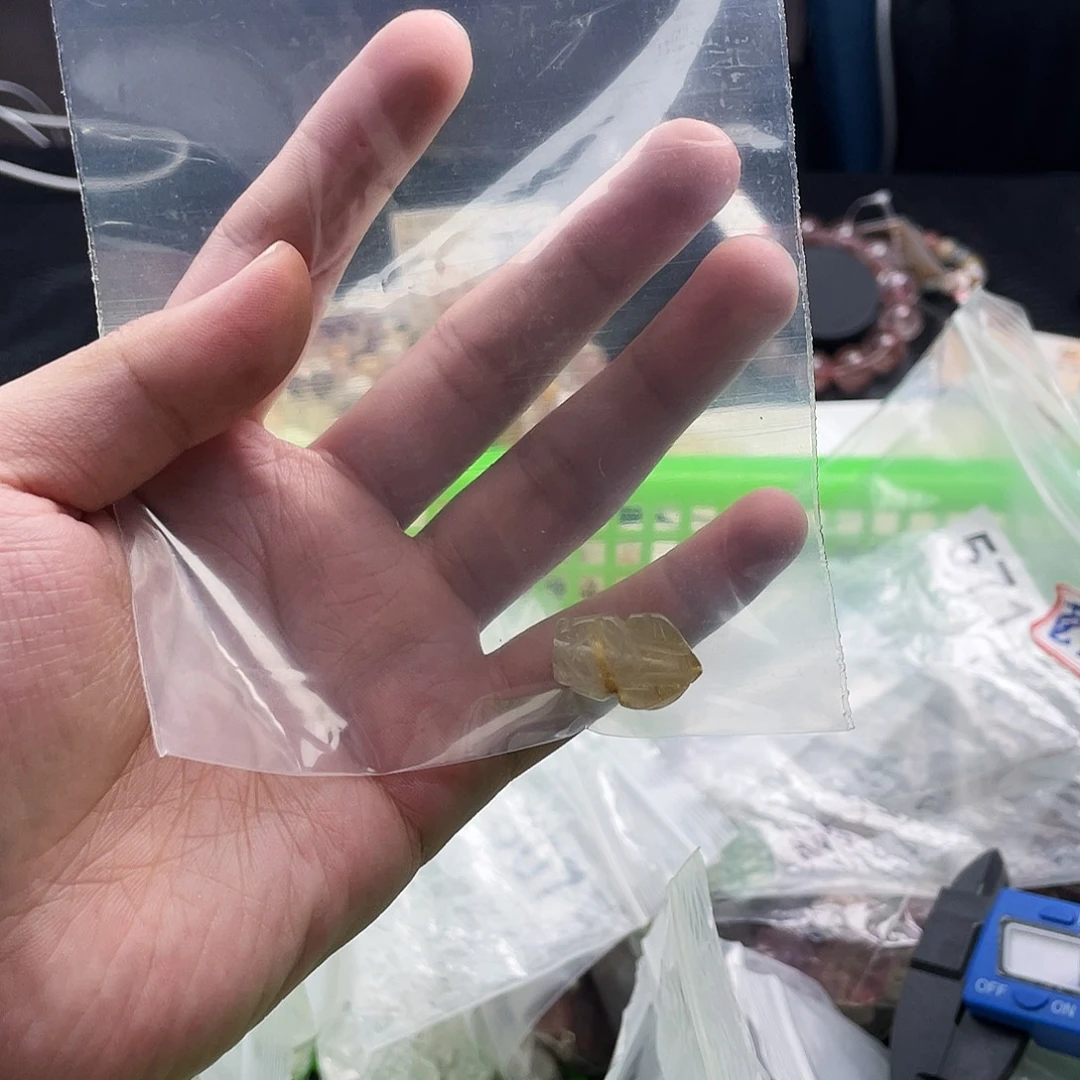 灌***包水晶未镶嵌手链298a
