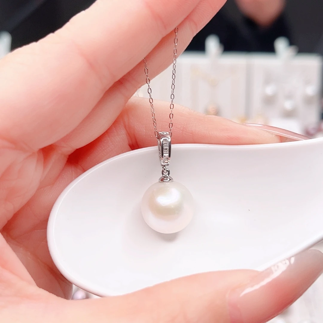 淡水珍珠吊坠(赠链)合金