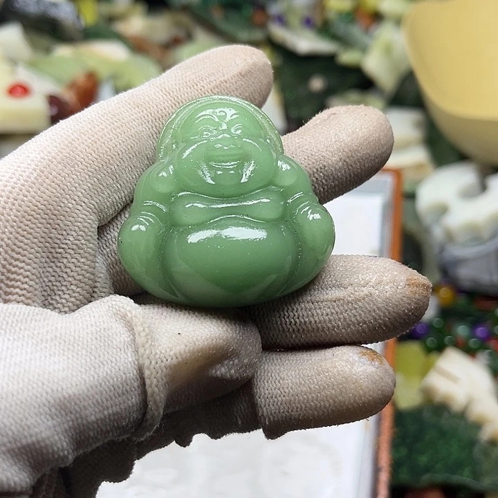 未镶嵌透闪石质玉珠宝奇石