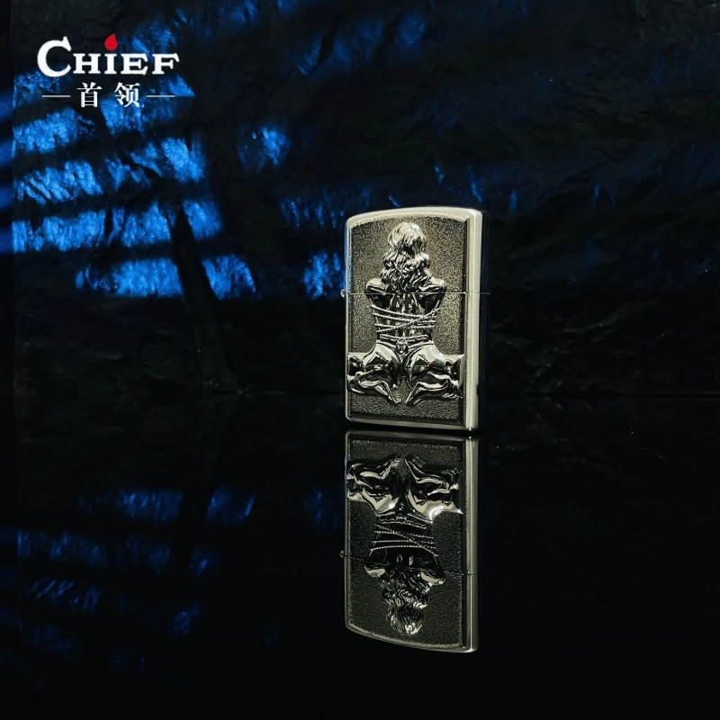 CHIEF/首领翘臀女郎煤油打火机个性创意设计银色送男友