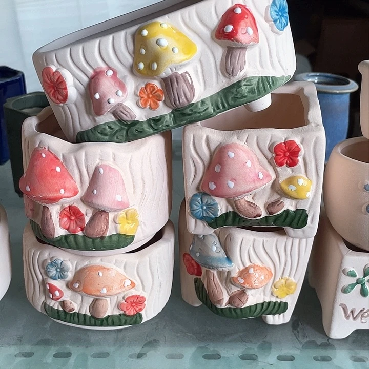 33161989435431635152542