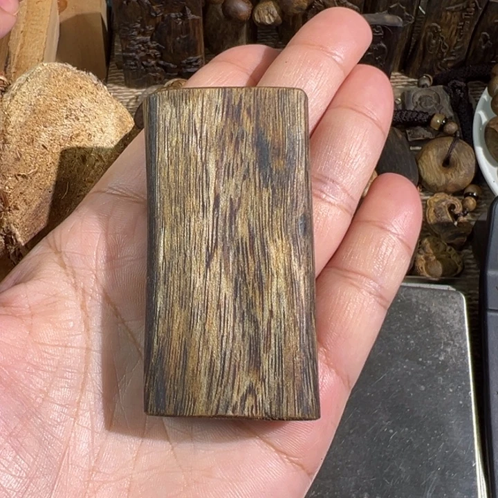 吊坠沉香老白棋沉香吊坠18.7克