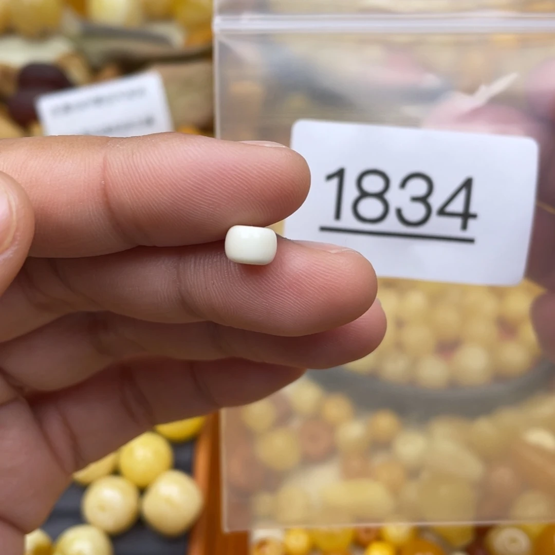 琥珀珠宝奇石未镶嵌感****）