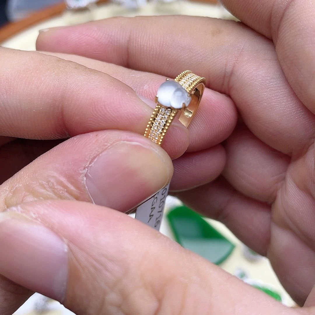 翡翠颈饰18K金镶嵌回流