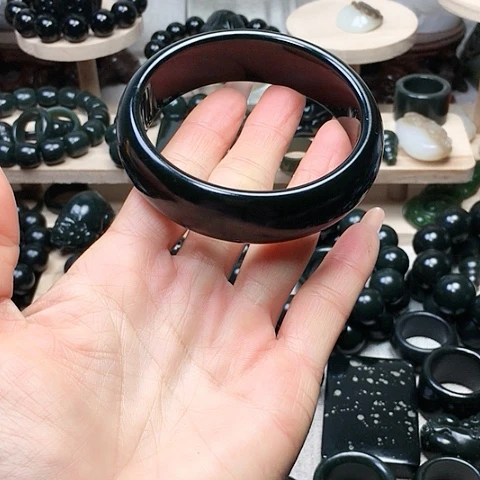 【闪购商品】未镶嵌手链和田玉