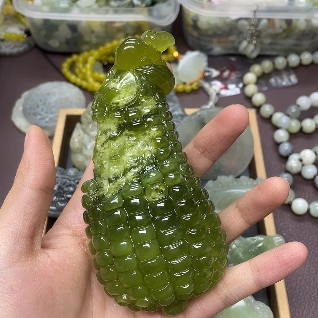 未镶嵌岫玉原石无孔