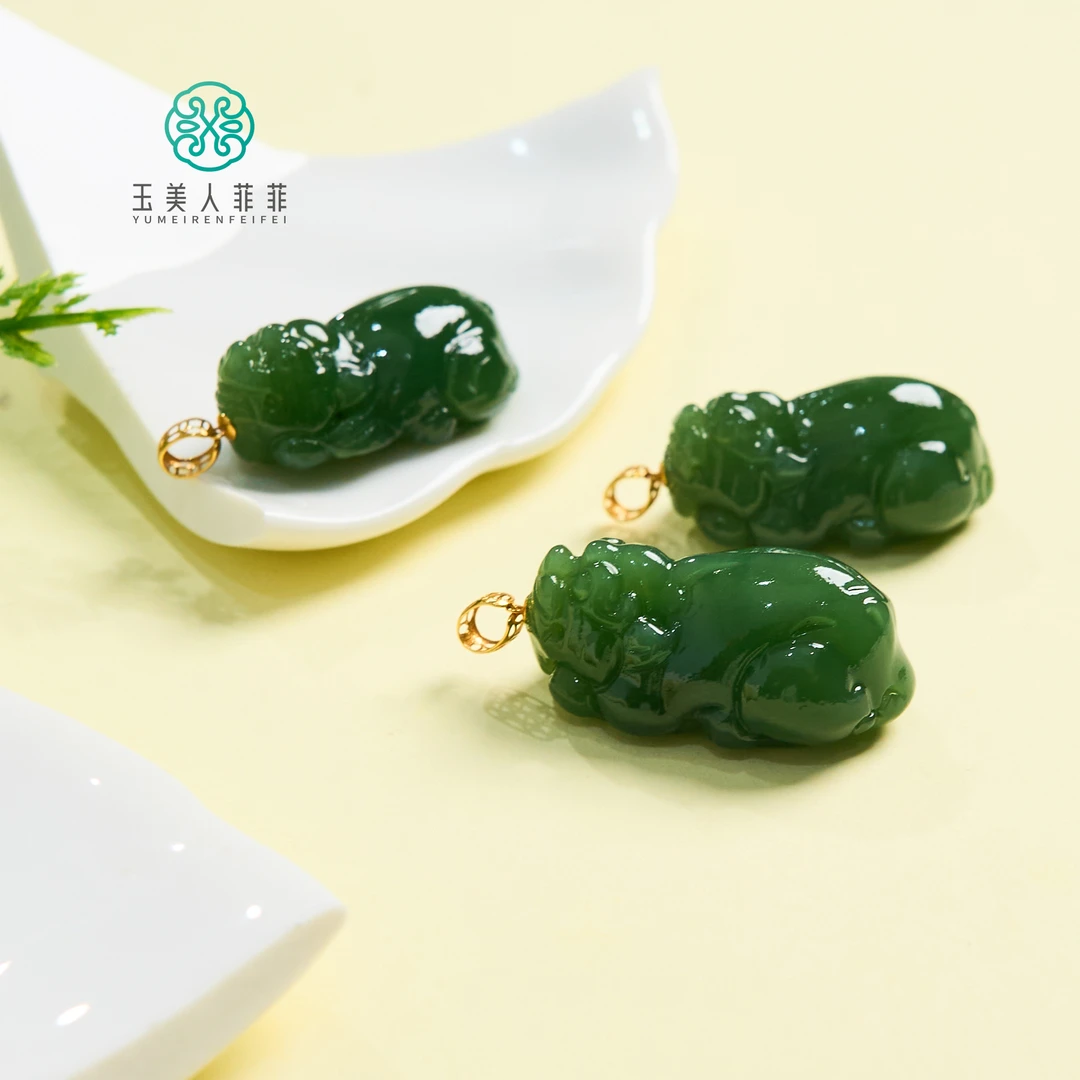 石惑珠宝%和田玉碧玉貔貅吊坠约27*15mm%多样性发一