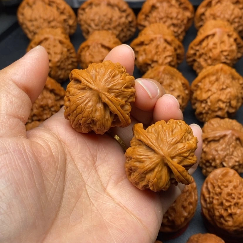 【闪购商品】文玩核桃把件邹***o核桃