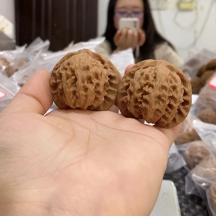 文玩核桃吊坠宫灯40+