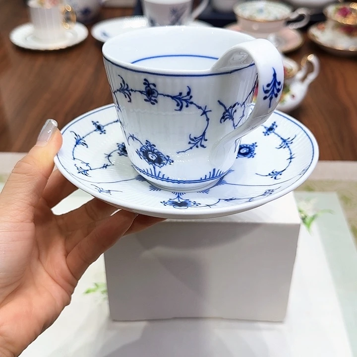 瓷片杯子杯子杯子水杯杯子水杯