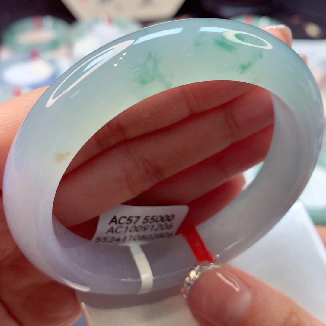 翡翠手镯未镶嵌45正圈77