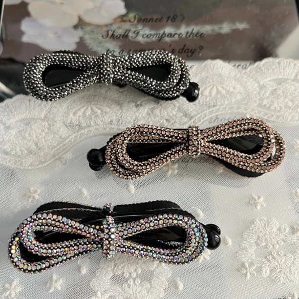 F052轻奢时尚蝴蝶结香蕉夹