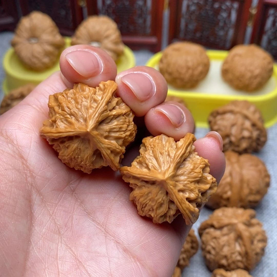 文玩核桃把件三棱32