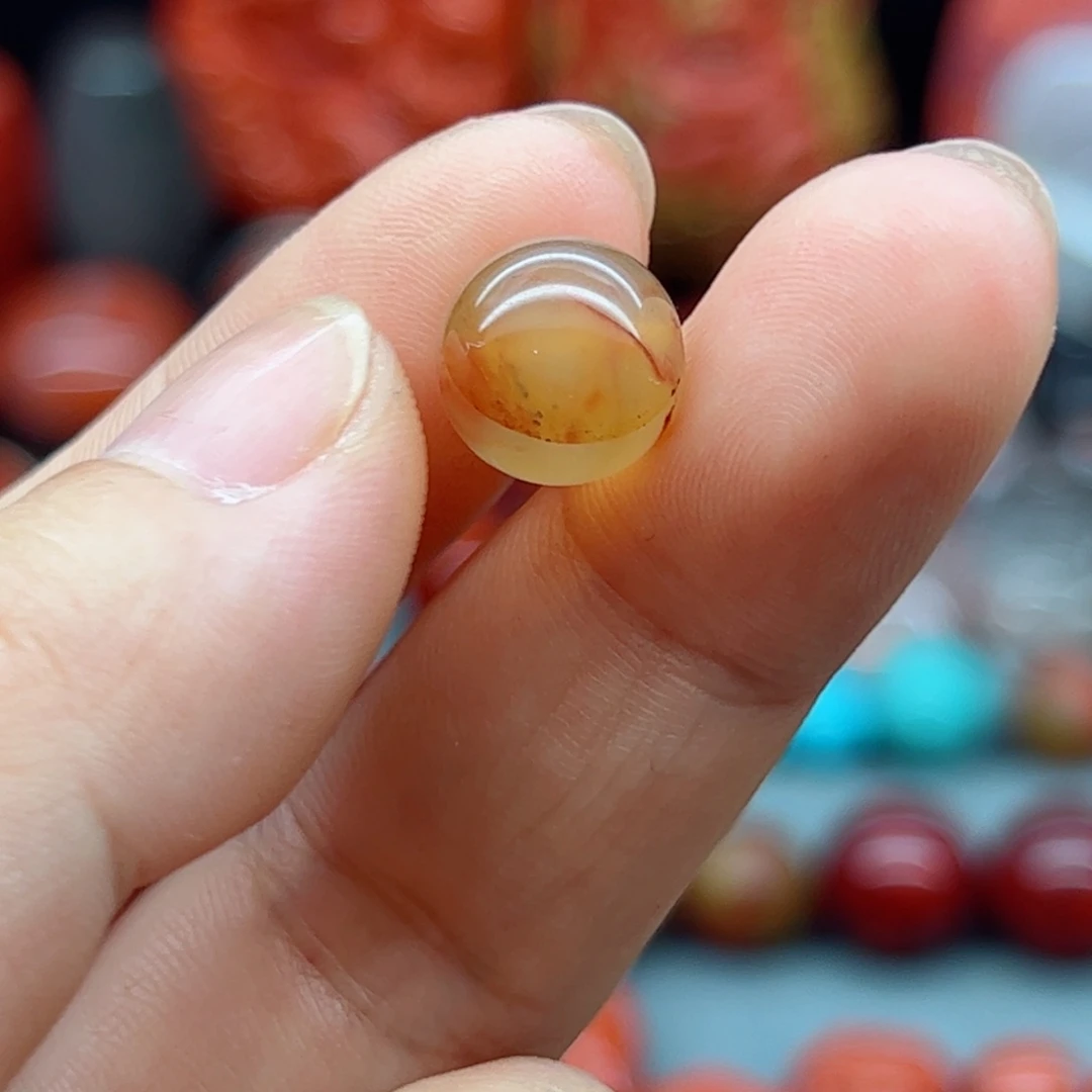 南红玛瑙配饰未镶嵌