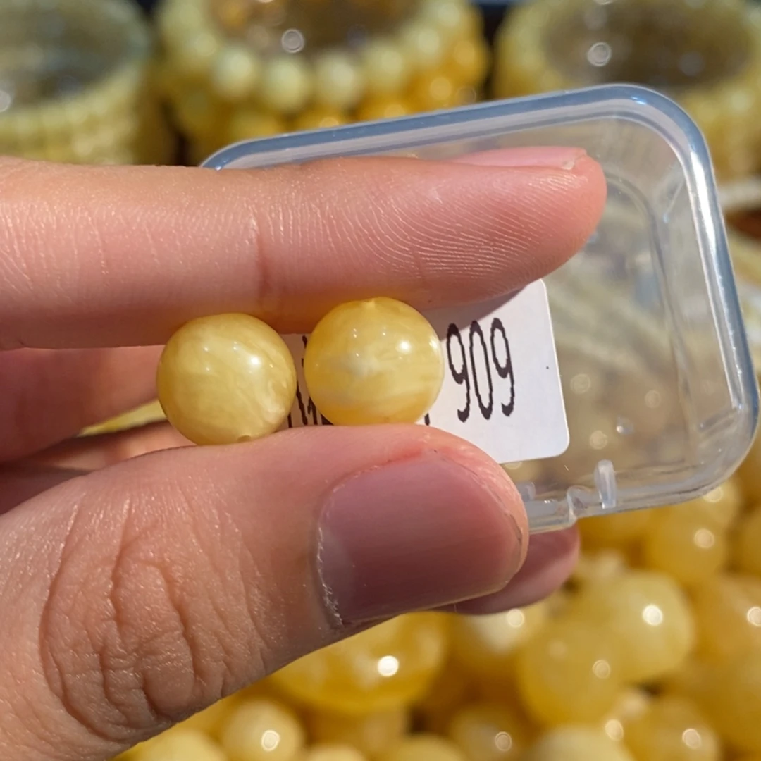 琥珀未镶嵌珠宝奇石909