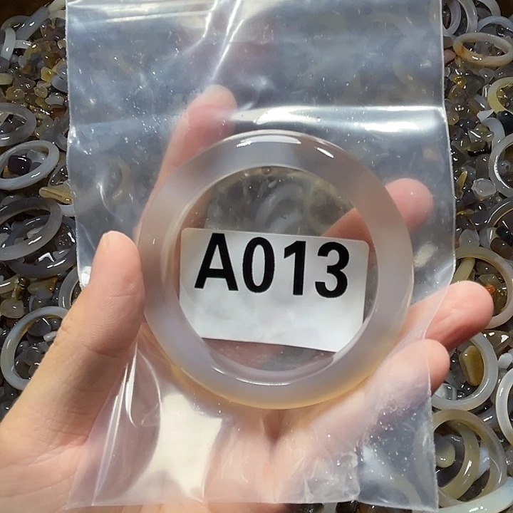 玛瑙/玉髓未镶嵌手镯013