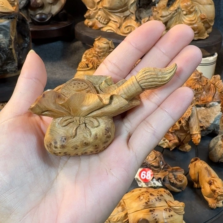 崖柏摆件手把件等