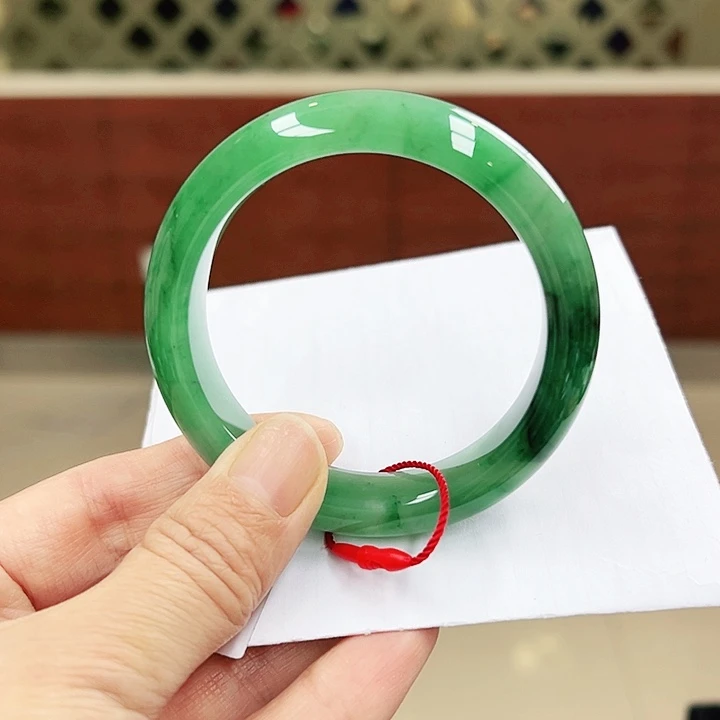 石英质玉（非洲翠）未镶嵌手镯