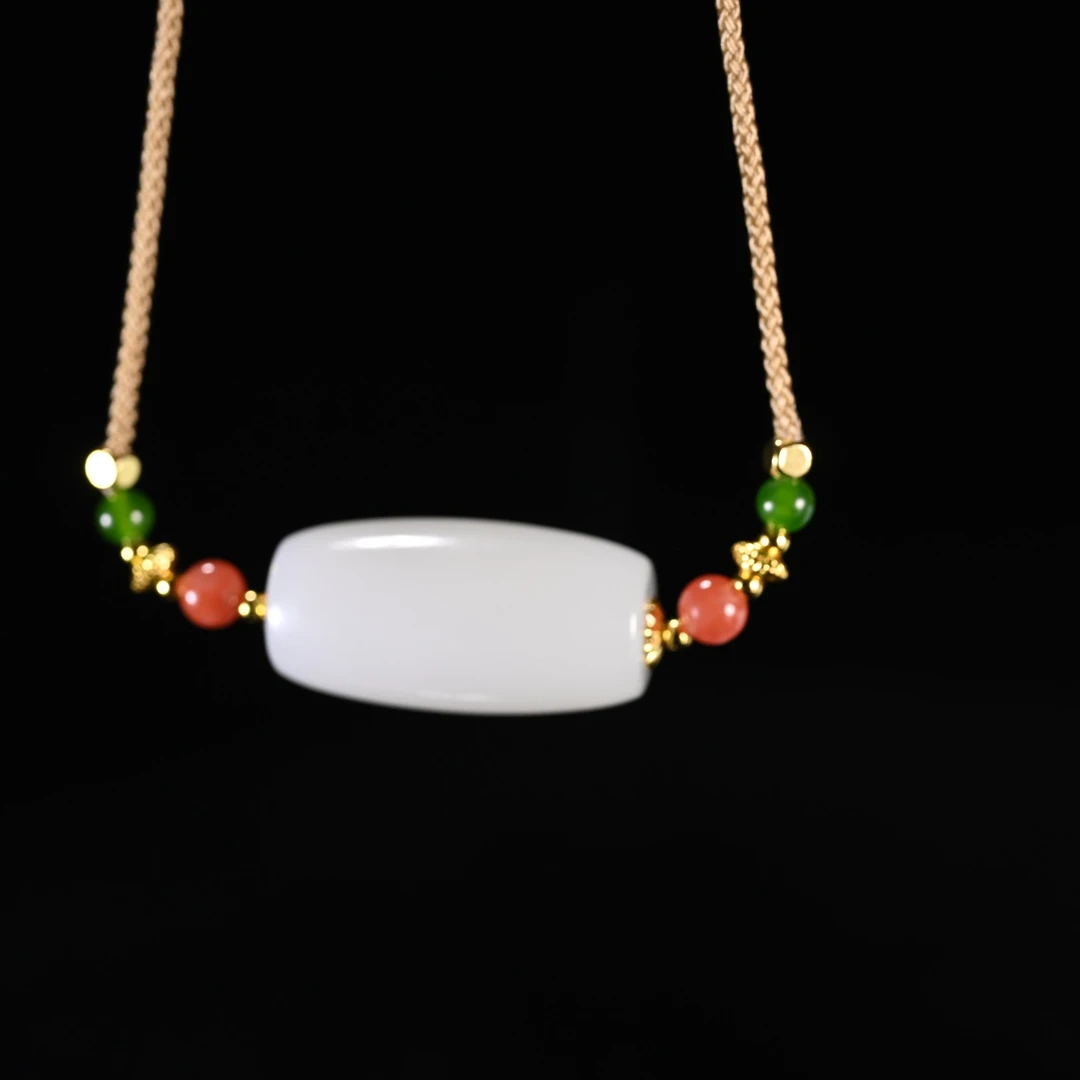 LOT8817 2510180516和田玉勒子挂件/保利