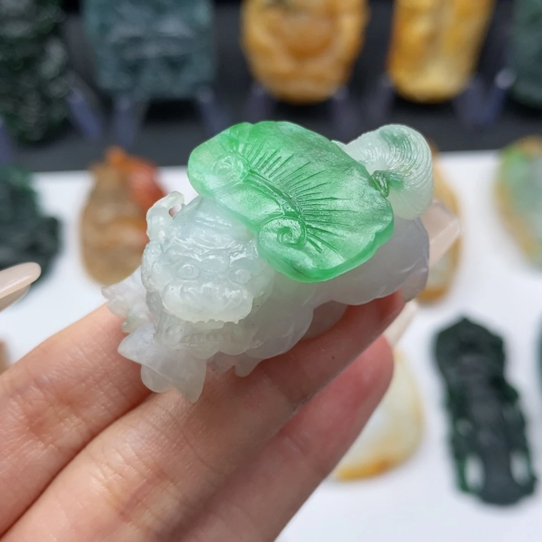 定制翡翠未镶嵌飞天貔貅