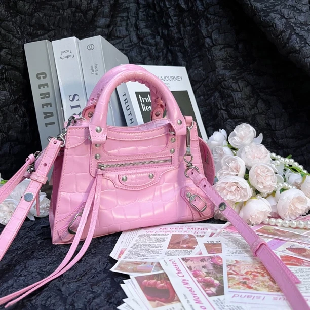 95新 Balenciaga/巴黎世家 巴黎世家粉色机车mini手提包